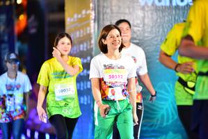 BIB: 50052, 0210, 50512
                            <button type="button" onclick="openModal(21804441)" class="btn btn-primary btn-sm float-right btn-popup" data-toggle="modal" data-target=".modal-high-quality">
                        <i class="fas fa-shopping-cart"></i> Add to Cart
                    </button>
                                            <button type="button" onclick="isThisMe(21804441, true)" class="btn btn-success btn-sm float-right btn-popup btn-isme hidden" data-toggle="tooltip" data-placement="bottom" title="นี่คือรูปของคุณใช่ไหม คลิกที่นี่เพื่อเอาเข้าอัลบั้ม">
                        <i class="fas fa-plus"></i> Add to album
                    </button>
                    <button type="button" onclick="isThisMe(21804441, false)" class="btn btn-warning btn-sm float-right btn-popup btn-isnotme hidden">
                        <i class="fas fa-ban"></i> Remove from album
                    </button>